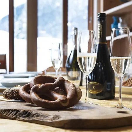 Thermenchalet Apartment *